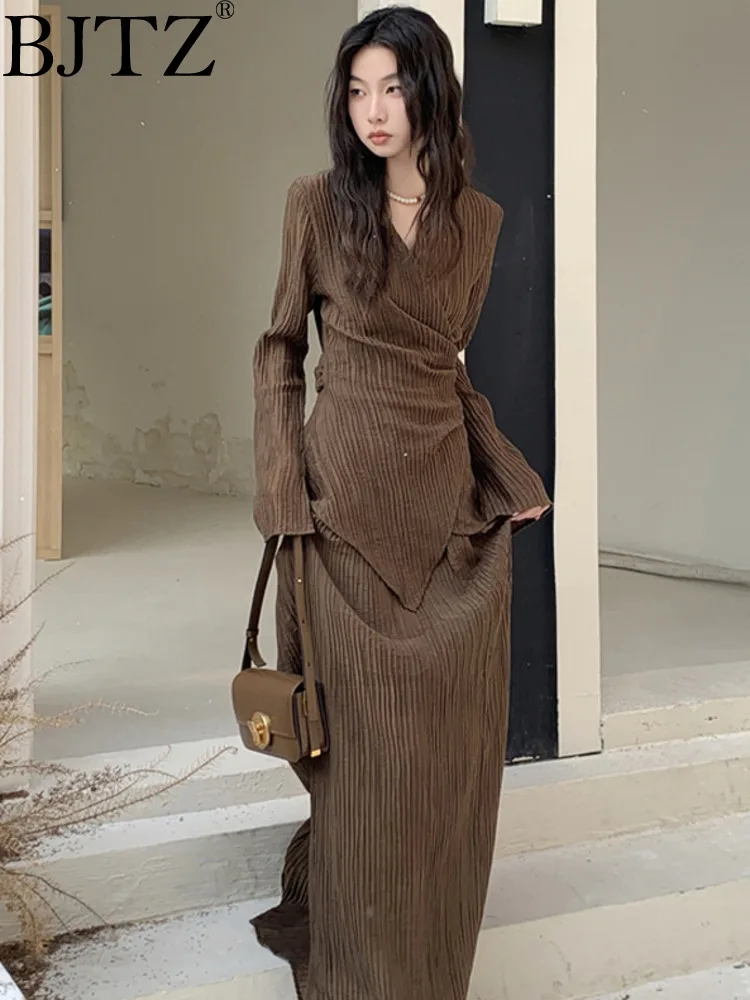 

BJTZ 2024 Women's Brown Dress Set Casual Pleated Waist Slimming Shirt High Waist Lacing Design Long Skirt Two-piece Set