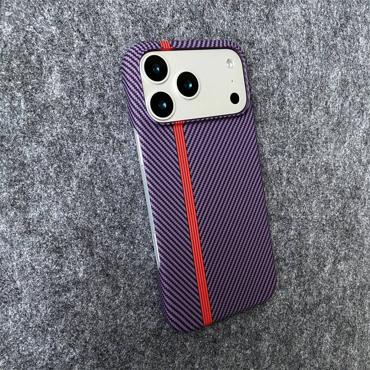 Elegant Carbon Fiber Kevlar Pattern Shockproof Retro Leather Phone Case