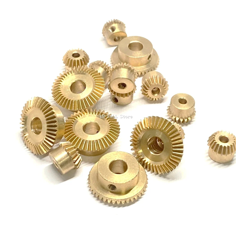 1:2 0.5M 20 Teeth 40 Teeth Copper Bevel Gear 90 Degree DIY Model 3mm 4mm 6mm 20T 40T