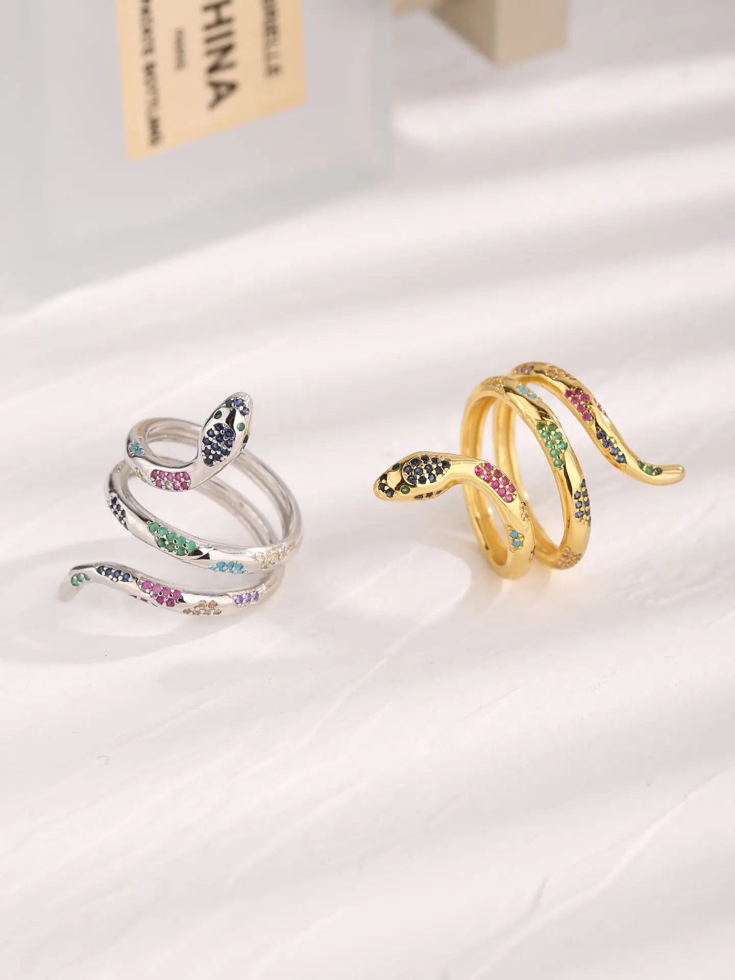 

Farny Hot Selling 100% 925 Silver Snake Shape Ring Inlaid with Colorful Zircon with Vintage Domineering Style for Party Wearing