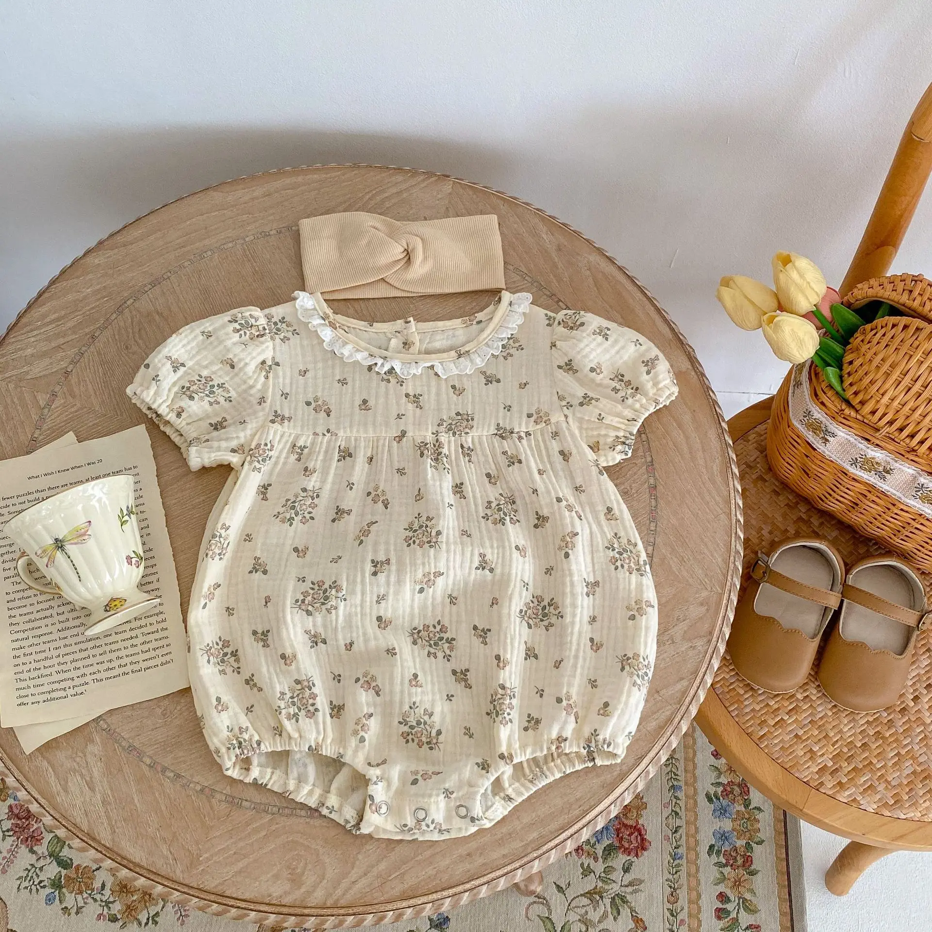 

2023 Baby Bodysuits Floral Girls One Piece Infant Clothing Linen Breathable Clothes Floral short sleeved triangular jumpsuit