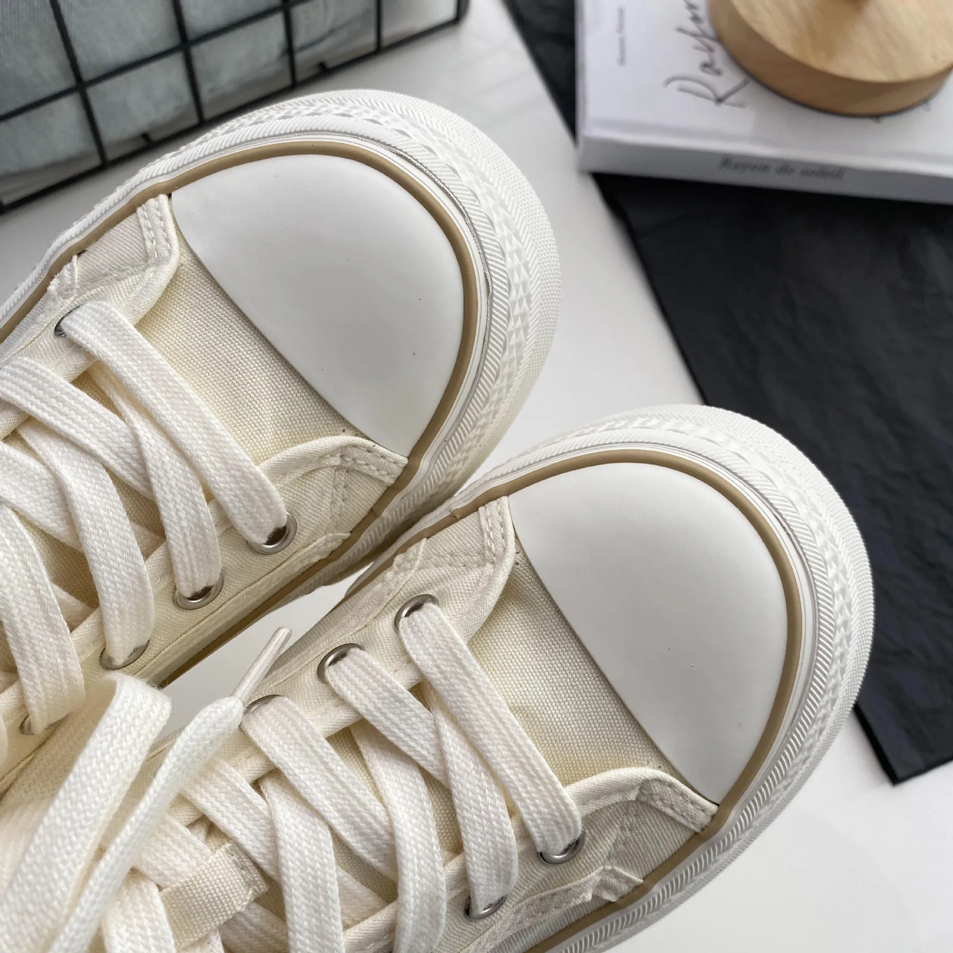 Pink Canvas Sneakers - Pimsolls