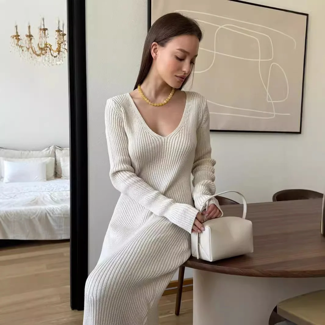 Elegant Black Knitted Maxi Dress Solid Long Sleeve Plunging V Neck Bodycon Women Fall Winter Sweater Bodycon Jumper Dresses