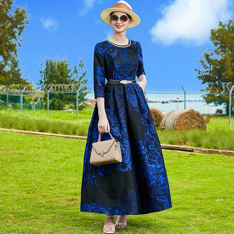 Western-style Floral Tops for Women 2025 Spring and Summer Jacquard Design Textured Casual Light and Slightly See-through Tops