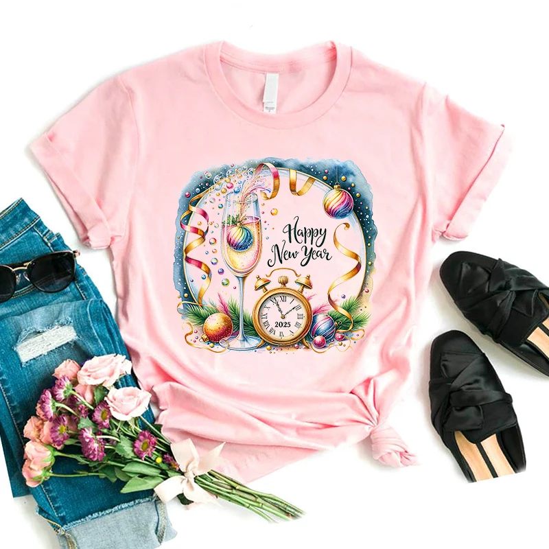 Frohes Neues Jahr 2025, bedrucktes rosa T-Shirt für Damen, lustiges lässiges T-Shirt für Damen, Harajuku-Shirt, kurzärmeliges T-Shirt, weiblich, Großhandel – Detail 8