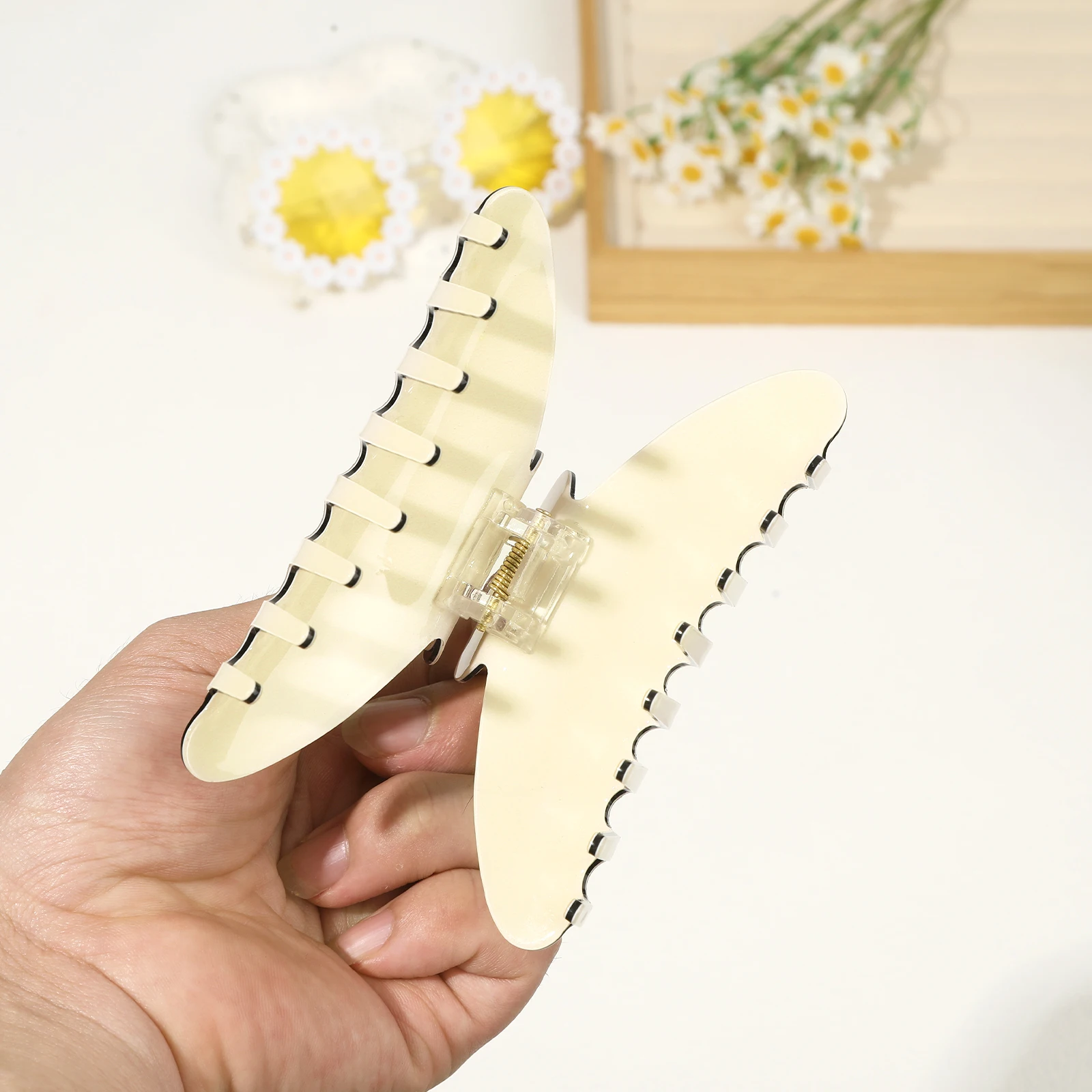 1pc Korean Large Crab Hair Claw Clips Clamps Women Girls Sweet Plastic Ponytail Holder Hair Barrettes Hairpin Hair Accessories