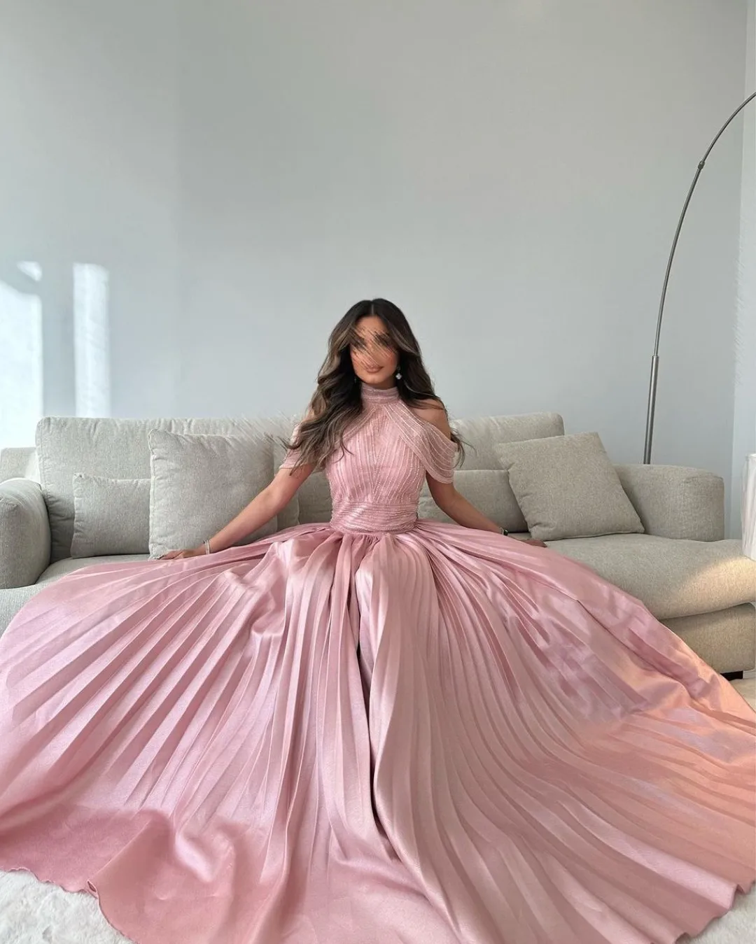

Saudi Arabia Elegant Evening Gowns Off Shoulder Prom Dresses Pleated A-Line Floor-Length Formal Party Gowns vestidos de
