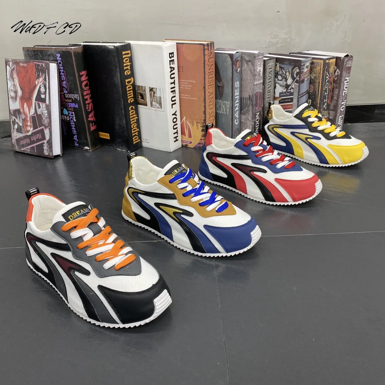 

Mens Cover Bottom Sneakers Casual Fashion Mesh Breathable Increased Internal Platform Shoes Trend Cool Mixed Colors Board Shoes