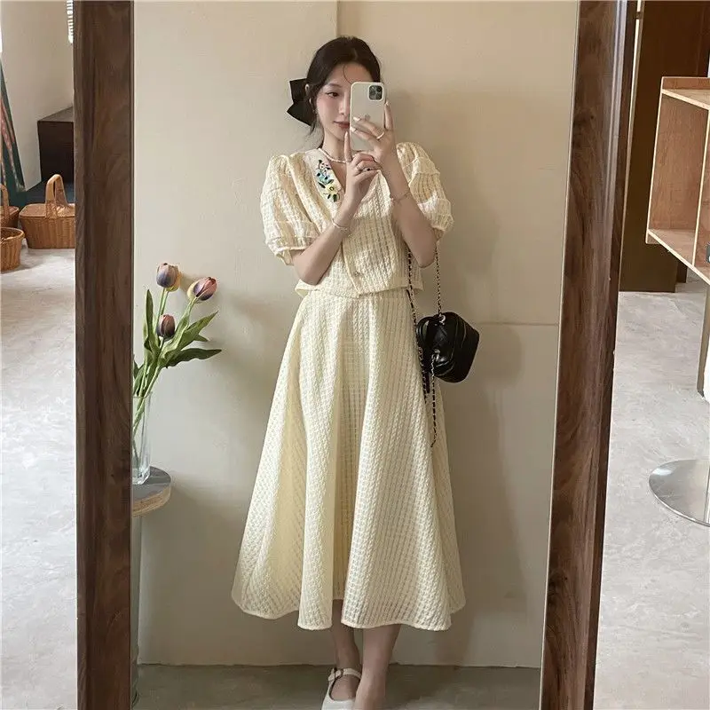 Small Fragrant Wind Set Skirt Women's Summer 2024 New Doll Neck Embroidered Short Top High Waist Half Skirt 2-piece Set