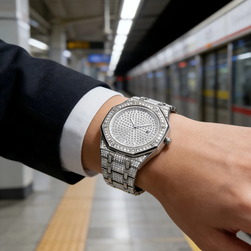 New luxury cool men watch street style rhinestone quartz watch hip-hop unisex punk couple watch jewelry accessory for daily wear