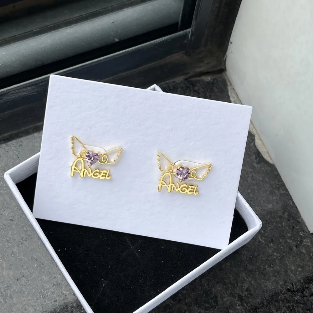 DUOYING Custom Name Earring With Angel's Wings Personalized Colorful Stone Heart Nameplate Earring Studs for Baby Cute Jewelry personalized heart stone promise engraved name