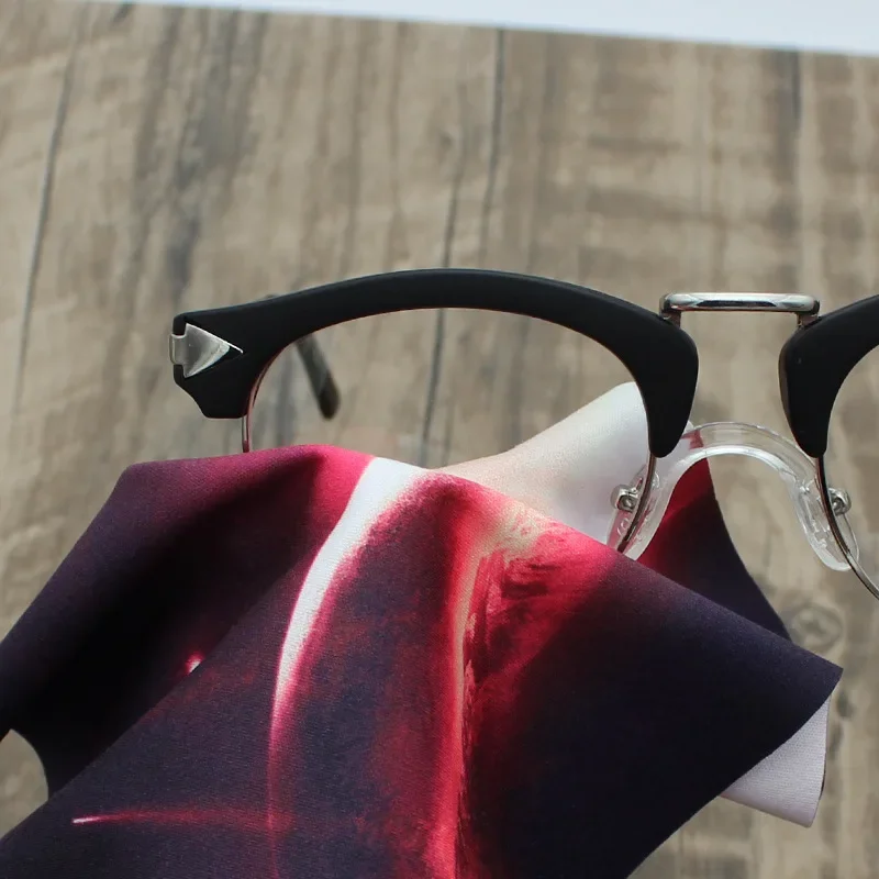 4Pcs/Lot Cartoon Interstellar Planet Wolf Glasses Cloth 17*14CM  Eyeglasses Microfiber Clean Cloth for Lens Phone Screen Clean 3