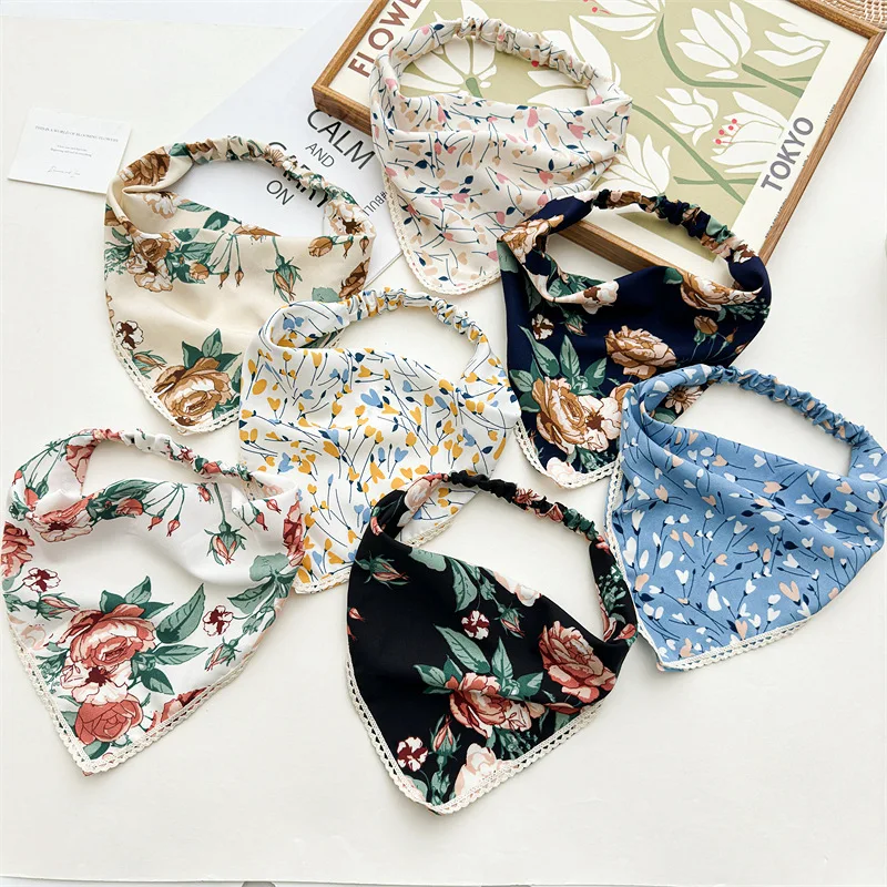 Floral Triangle Headscarf for Women 2025 - Cotton Bandana Scarf with Lace Edge, Summer Beach Hair Accessory