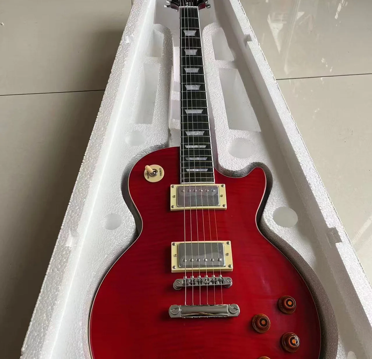 

Relic Electric Guitar Flamed Maple Top 1959 Tribute to Gary Moore Peter Green Smoked Sunburst One Piece Body and Neck FDEWGFERW