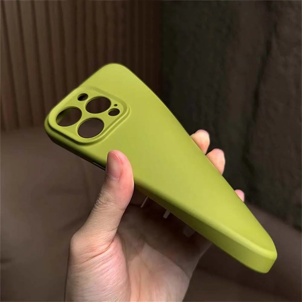 Luxurious Liquid Silicone Shockproof Soft Phone Case with Lens Protection