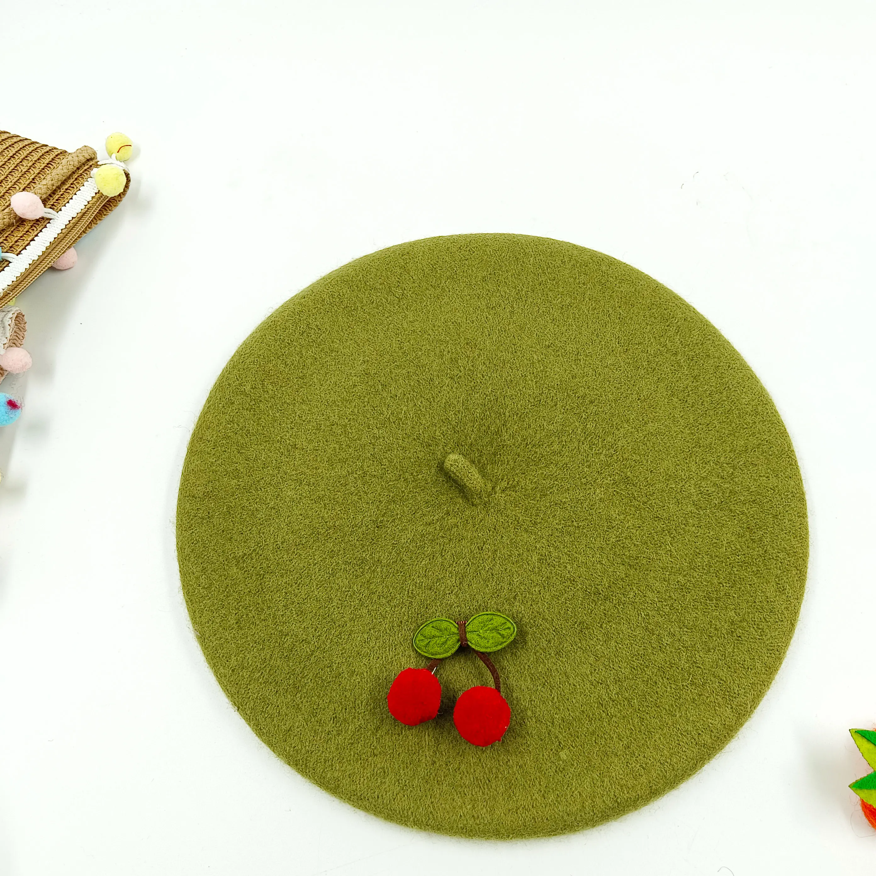 Avocado green beret 2022 new autumn and winter Mickey cute soft