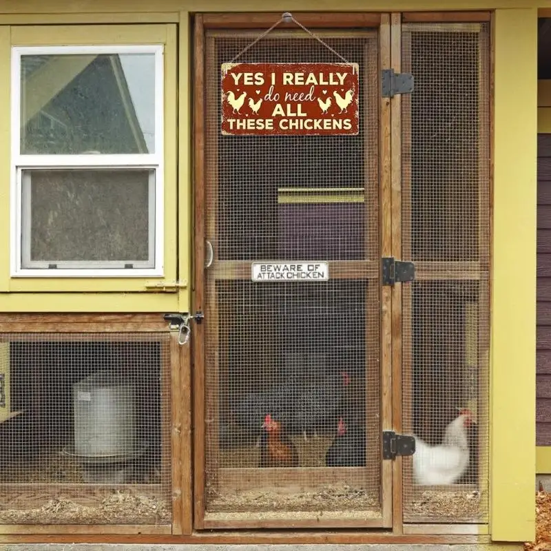 New Creative Chicken Sign Hanging Decors Funny Wooden Chicken Sign Hanging Board for Indoor or Outdoor Wall Decoration