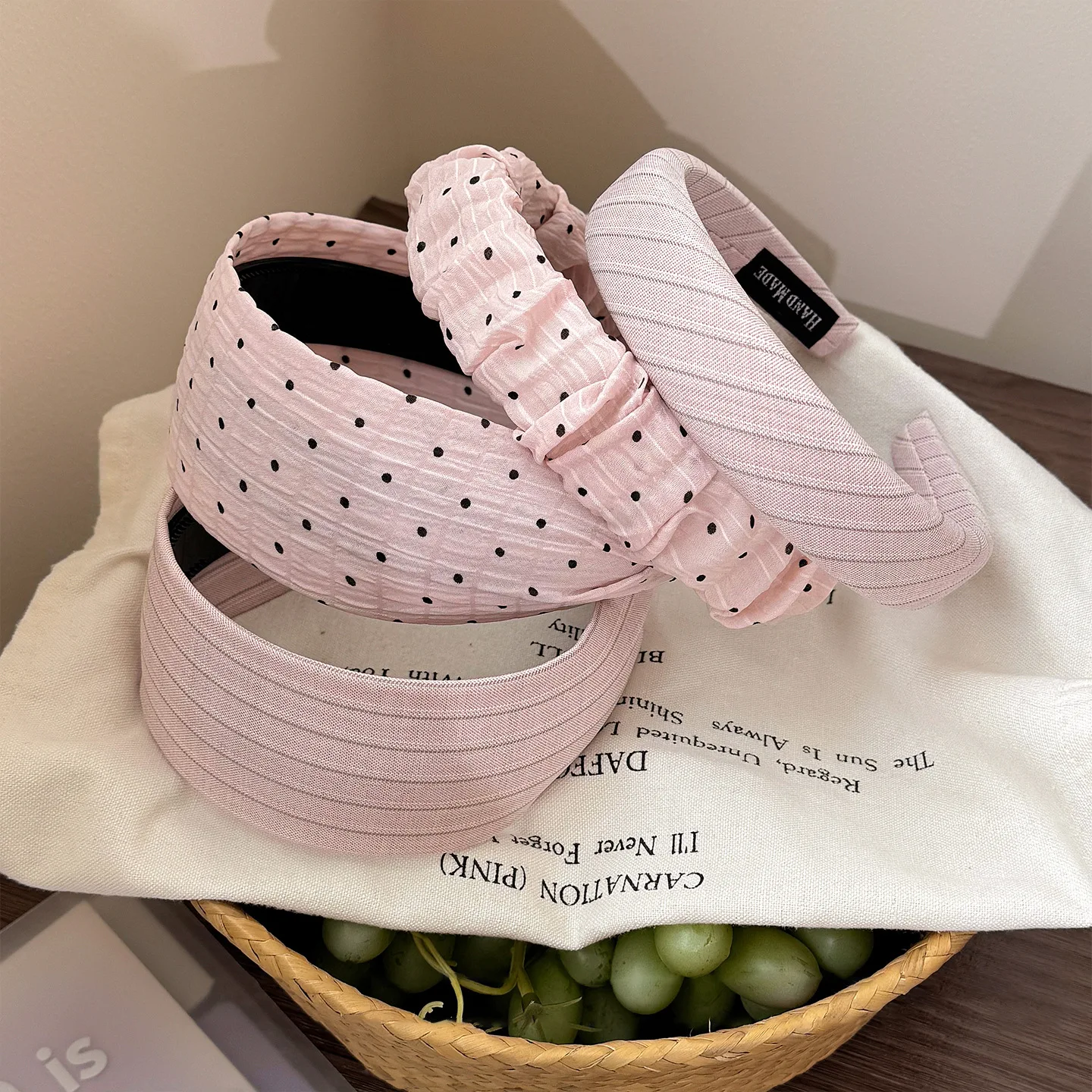 Süßes rosa gepunktetes Haarband mit breitem Rand, Damen-Stirnband, mädchenhaftes Herz-Haarbündel, Haar-Accessoire, süßer Stil, rosa Haarspangen