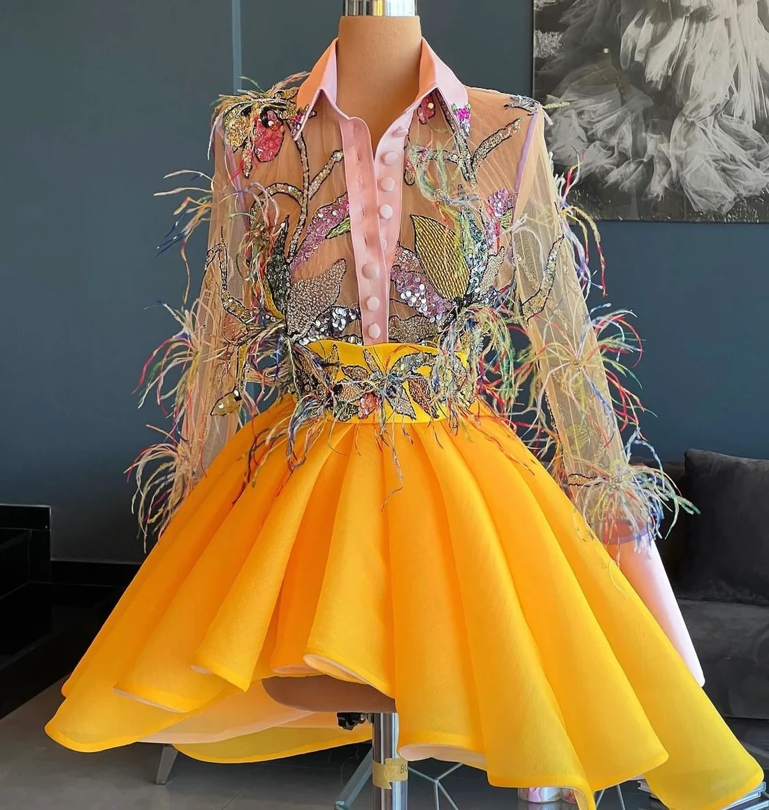 Yellow Cocktail Dresses A-line Long Sleeves Short Mini Feather Beaded Homecoming Dresses Haute Couture Customized