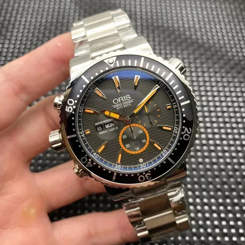 

Часы наручные мужские с хронографом и кварцевым механизмом