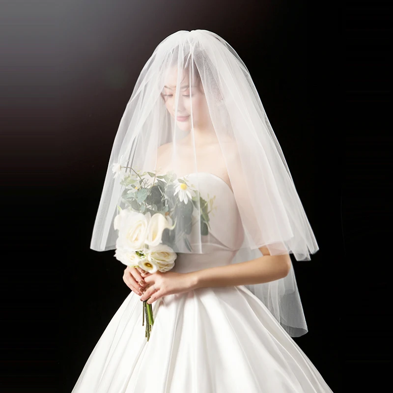 Elegant Short Bridal Wedding Veils Two Layer 75cm 2T with Metal Combe White for Party 2021 New Arrival