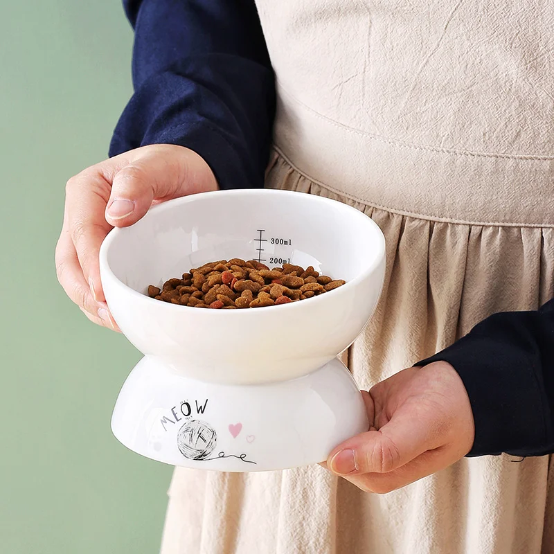 Cat bowl ceramic oblique mouth to protect the cervical spine and prevent overturning cat eating and drinking bowl