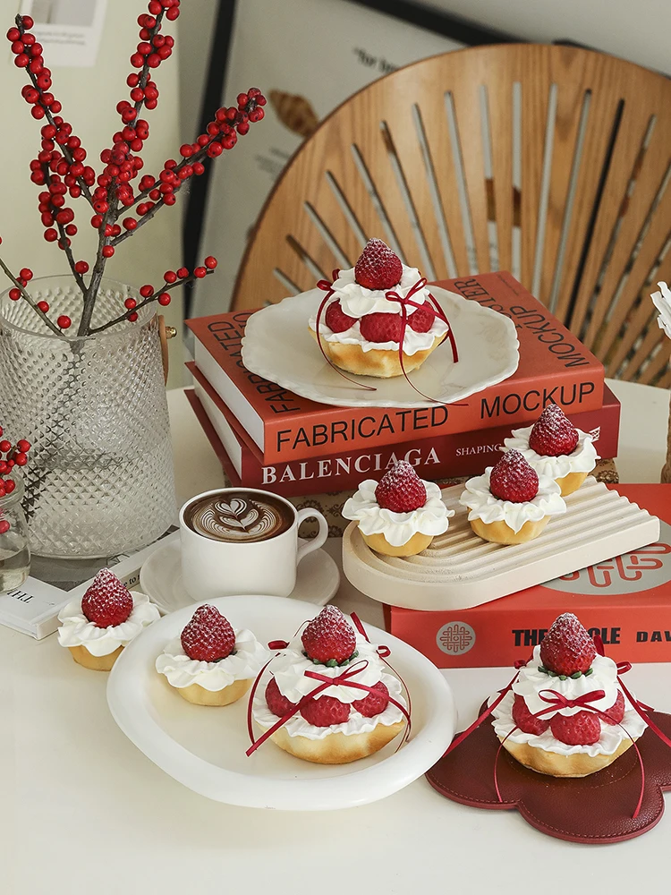 Reatic Stberry Tart Cr Cake Model Photoaphy Prop Window Display Decoration Ornament Fruit Tart Simulation