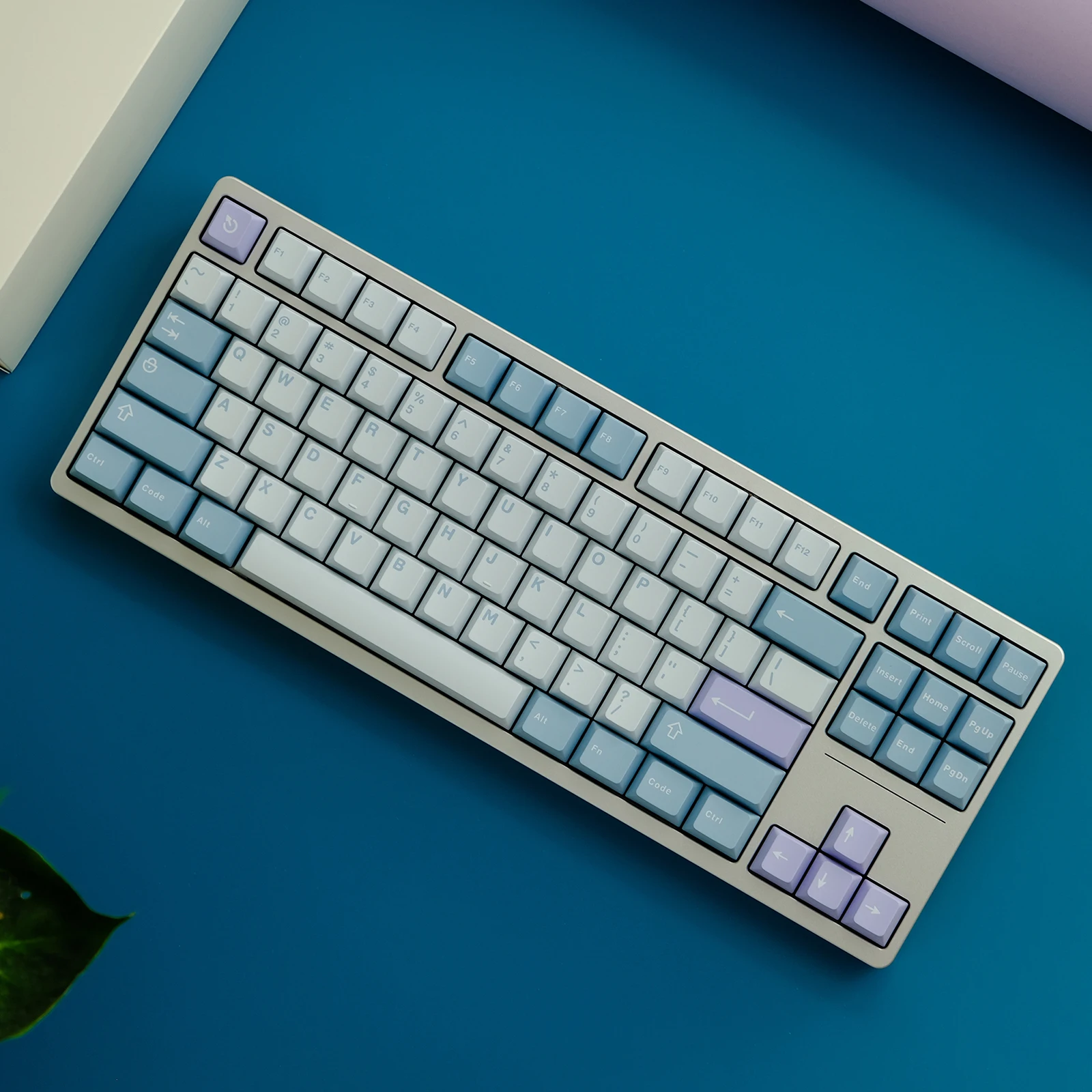 Double Shot, WOB BOW, Modern Dolch Keycaps,