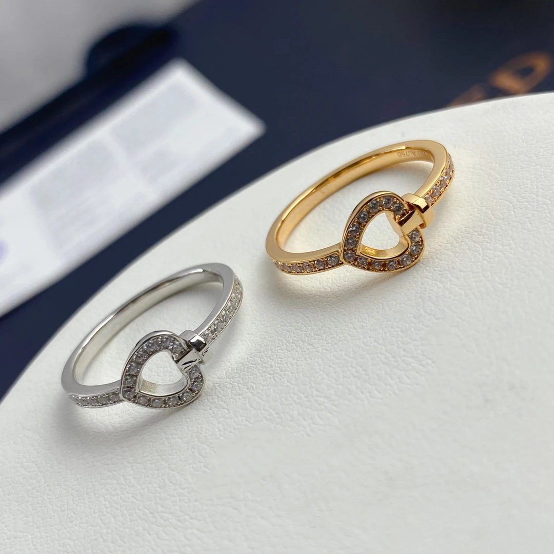 2022 Hot Brand Electroplating Gold Process Of Love Lock Ringr Micro Inlaid High Carbon Diamond New Four Claw RingJewellery
