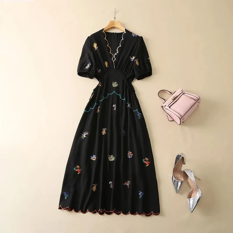 

High Quality New 2023 Spring Summer Style Dress Women V-Neck Luxurious Embroidery Hollow Out Sexy Party Club Dresses Black Color