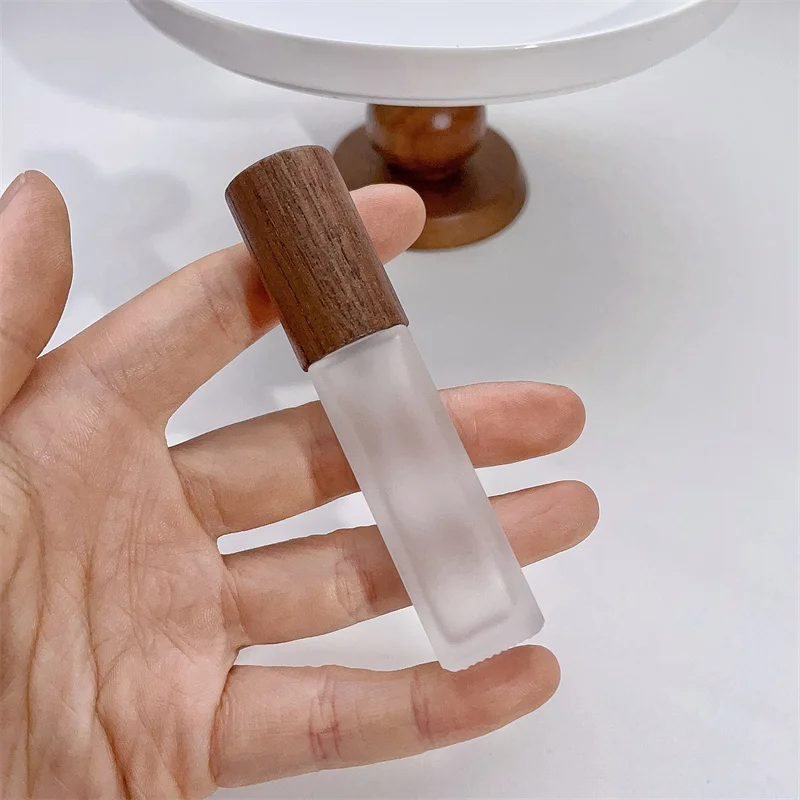 9ml Portable Frosted Glass Spray Bottle Beech Lid Perfume Bottle Walnut Cover Empty Bottle Sample Vial Cosmetic Container 6