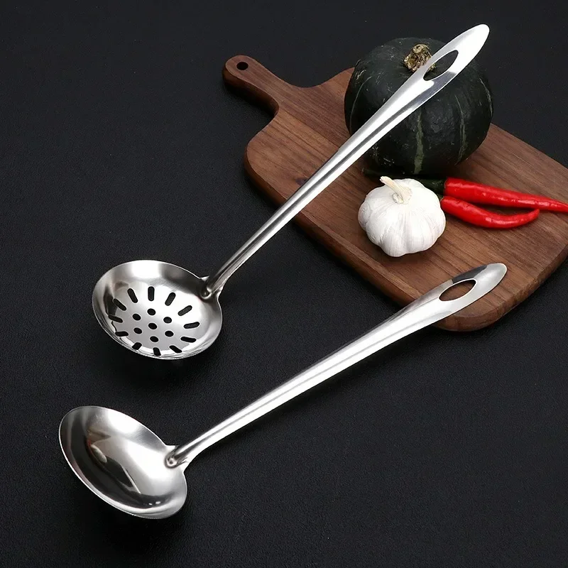 1 PCS, Stainless Steel Soup Spoon, Strainer, Household Kitchen, High-end Appearance, Long Handled Soup Spoon, Hot Pot Spoons