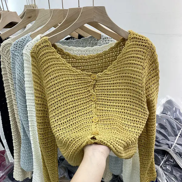 

Small Fragrance Hollow V-neck Long Sleeved Knitted Cardigan for Women In Early Autumn 2022