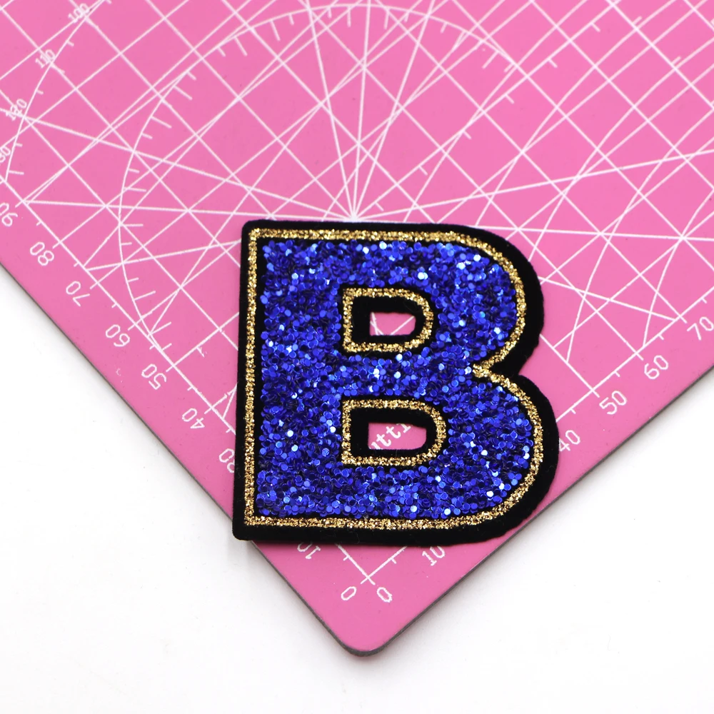 Neuer 6 cm großer blauer Pailletten-Aufnäher mit englischen Buchstaben A-Z für Kleidung, zum Aufbügeln, 3D-handgefertigter Streifen-Namenslogo-Aufnäher – Detail 4