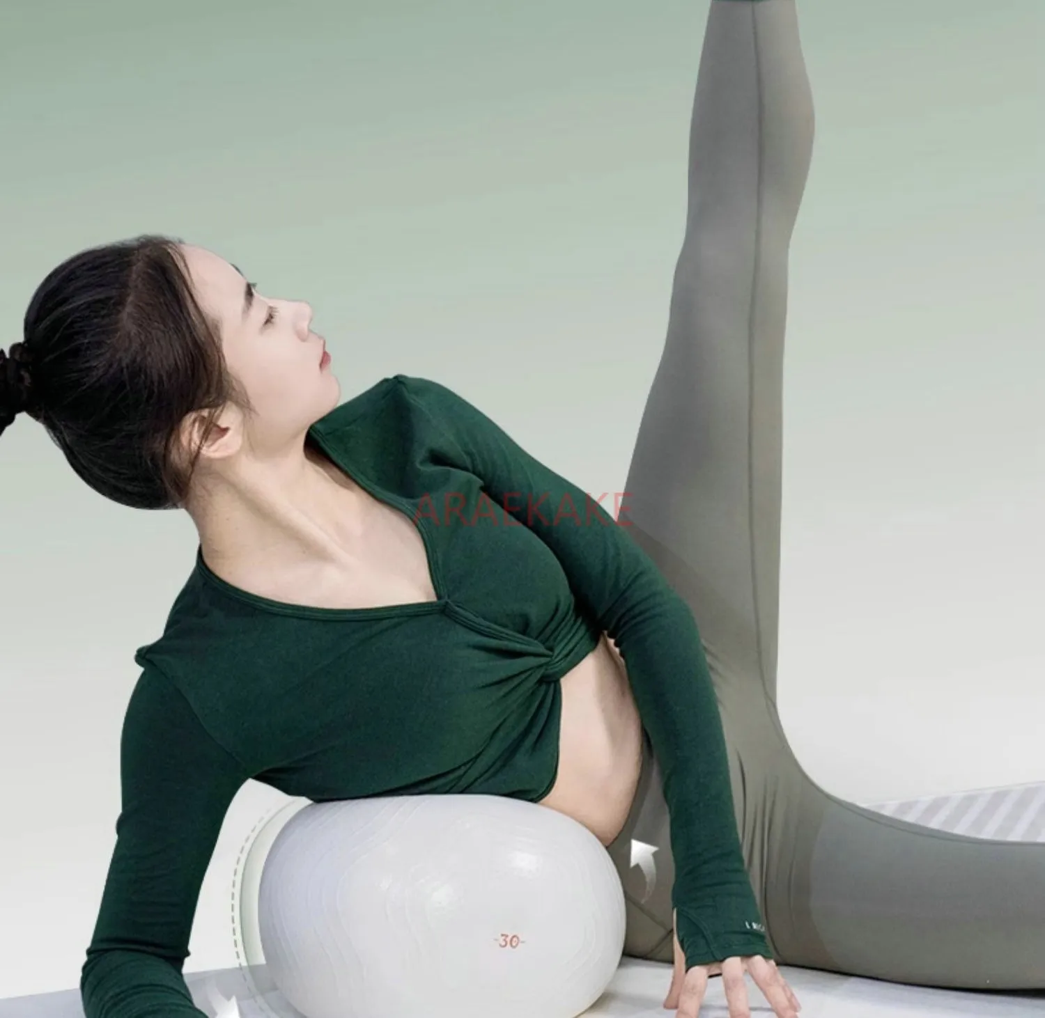 1pcs Thickened explosion-proof yoga ball, fitness ball equipment, shaping elastic ball, yoga ball