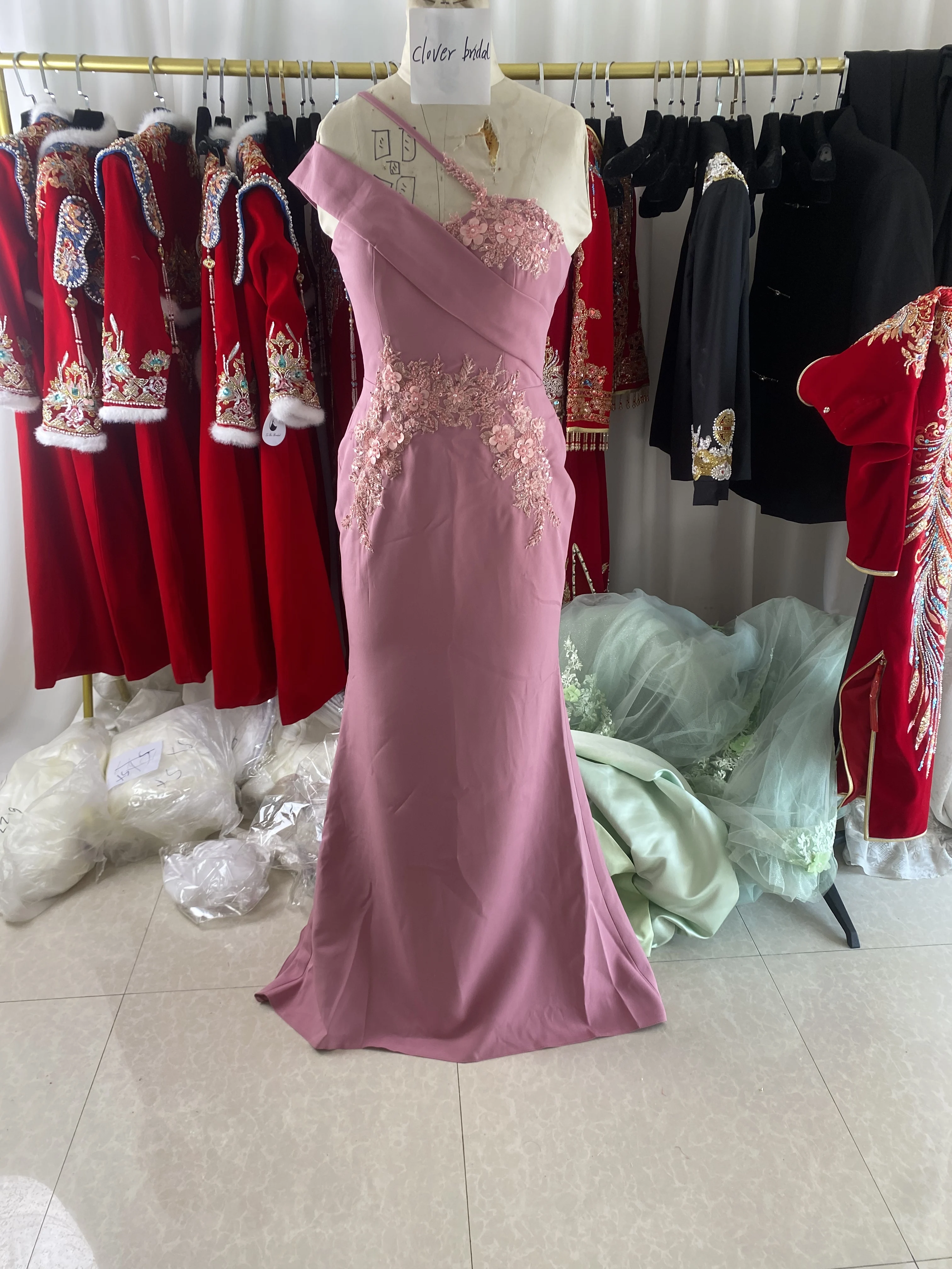 CloverBridal In Stock Bean Spandex Bridesmaid Dresses Lace Appliques One Shoulder Mermaid Wedding Guest Dresses WE9471