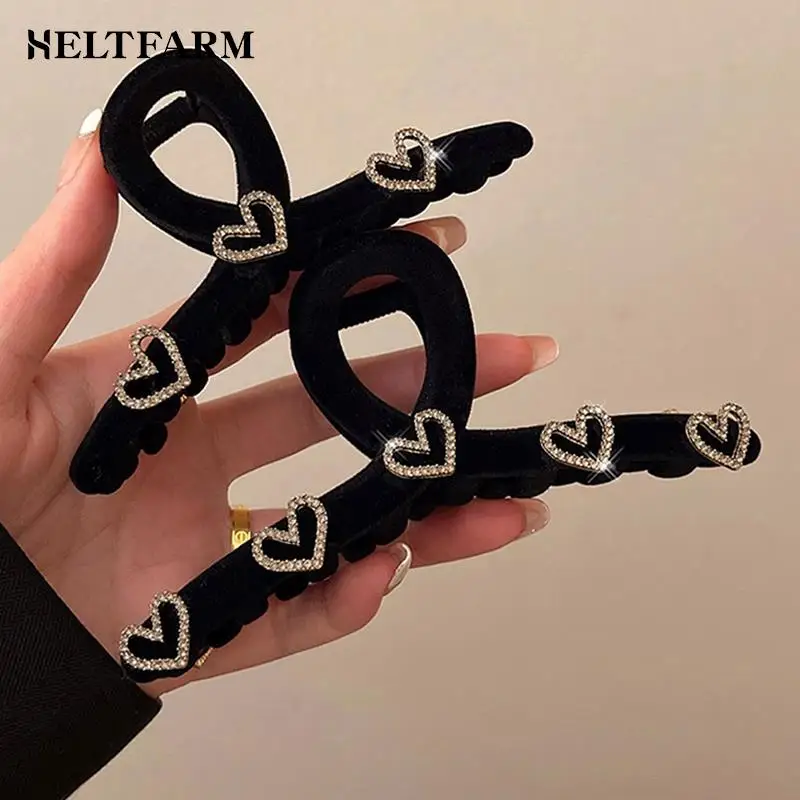 1pcs Winter Flocking Claw Clip Elegant Heart Hair Clips Plastic black Heart  Ponytail Claw Clip Crab Barrette Hair Accessories - AliExpress