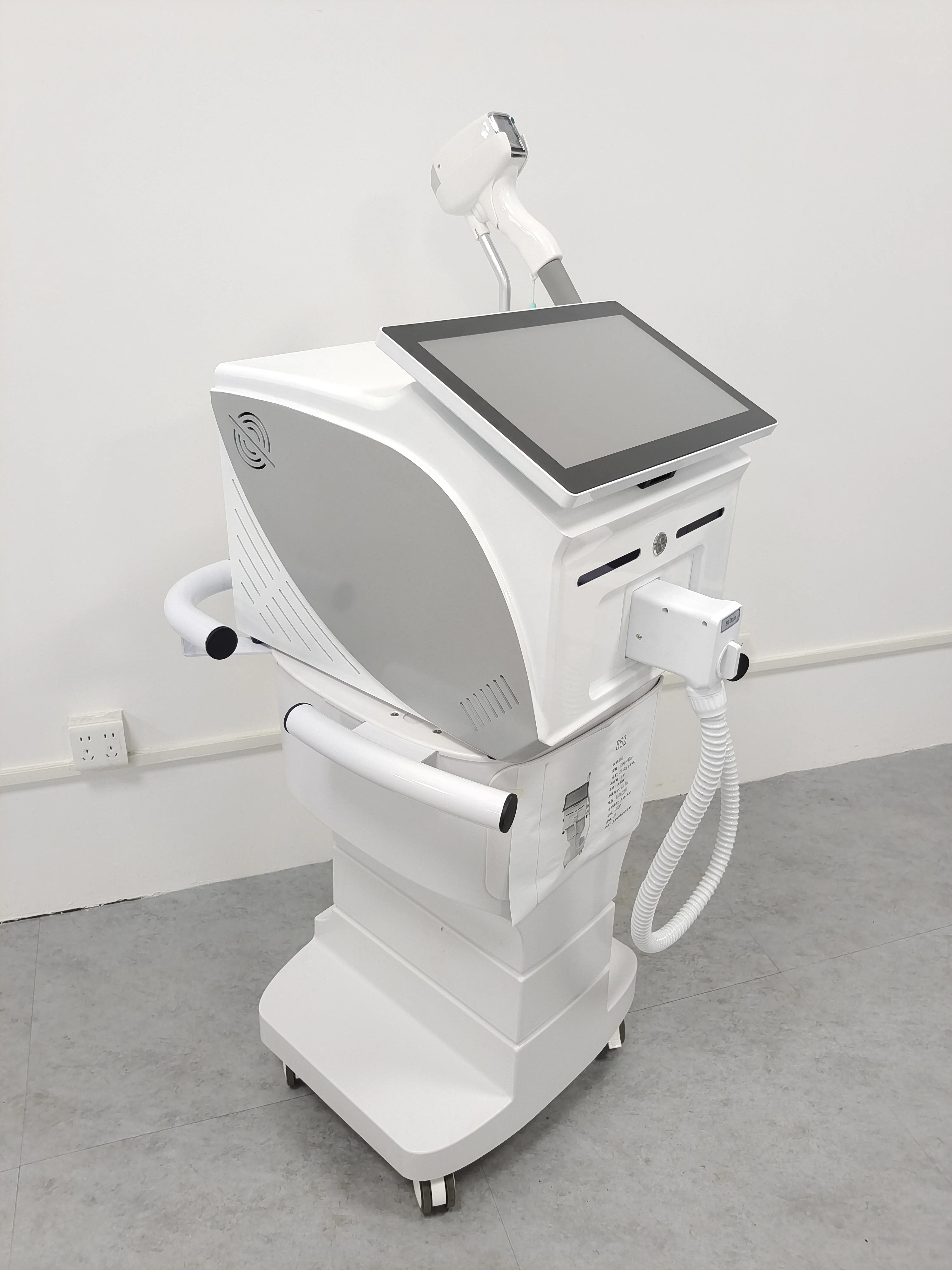 Professional titanium ice laser hair removal machine, Soprano diode