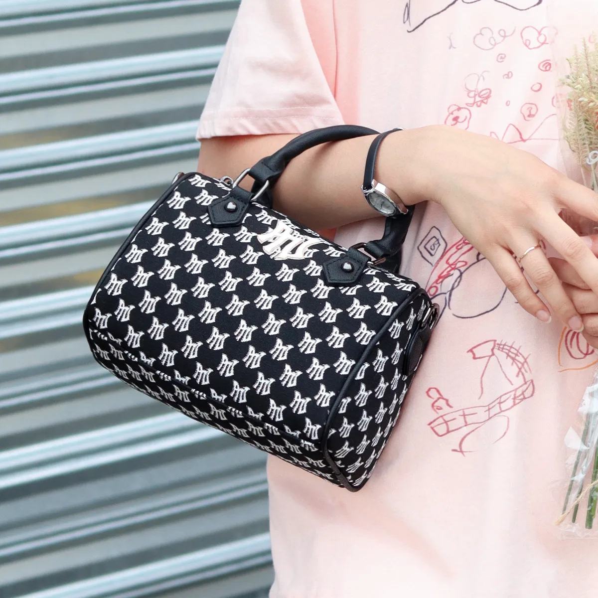 PNJ Manchurian messenger bag women's casual 2024 new fashion shoulder bag fresh trend satchel nylon