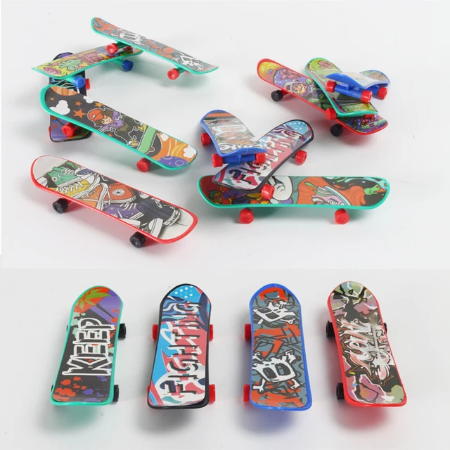 High Quality Cute Party Favor Kids Children Mini Finger Board Fingerboard Alloy Skate Boarding Toys Gift Random 1