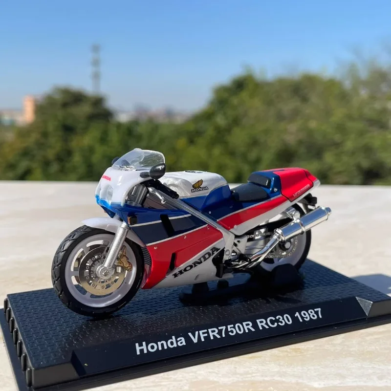 Bburago 1:18 De Nieuwe Honda Africa Twin Adventure Originele Geautoriseerde Simulatie Legering Motorfiets Model Speelgoed Auto Gift Collectie
