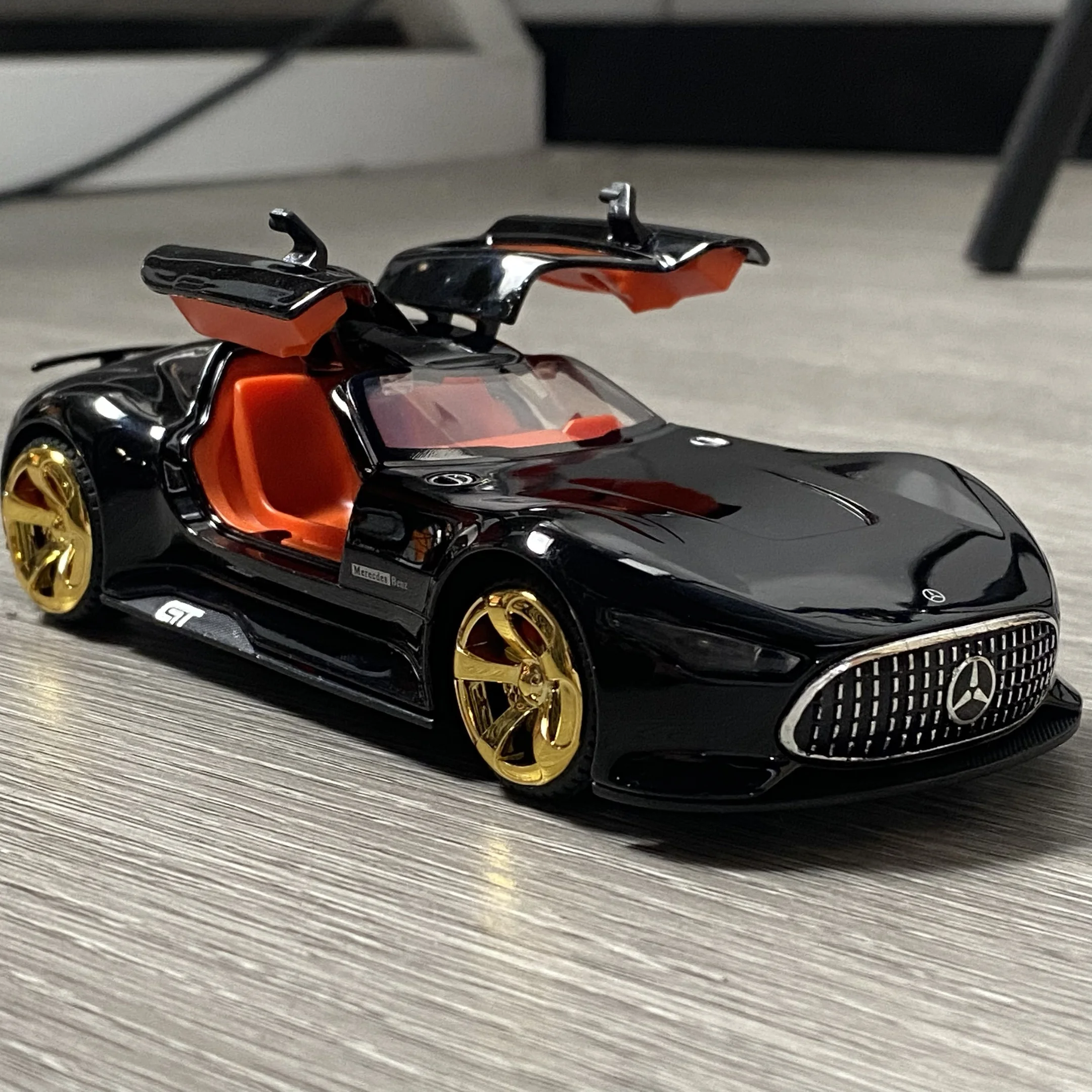 1:32 벤츠 AMG VISION GT 슈퍼 컨셉 스포츠카 합금 금속 다이캐스트 모델 자동차 사운드 & 라이트 후진 수집품 어린이 장난감