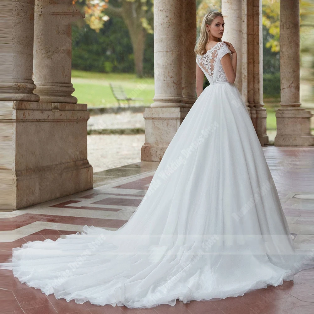2025 Celebrity V-Neck Women Wedding Dresses Sleeveless A-Line Bride Gowns Popular Princess Banquet Vestidos De Novias Customized 2