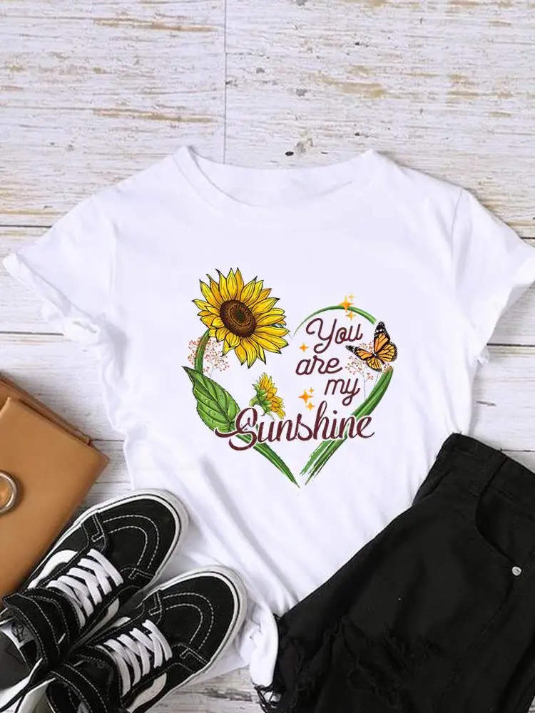

Lady Female Short Sleeve Print Fashion Women Shirt Love Heart Plant Trend Cute O-neck Tee Top Clothing Clothes Graphic T-shirt