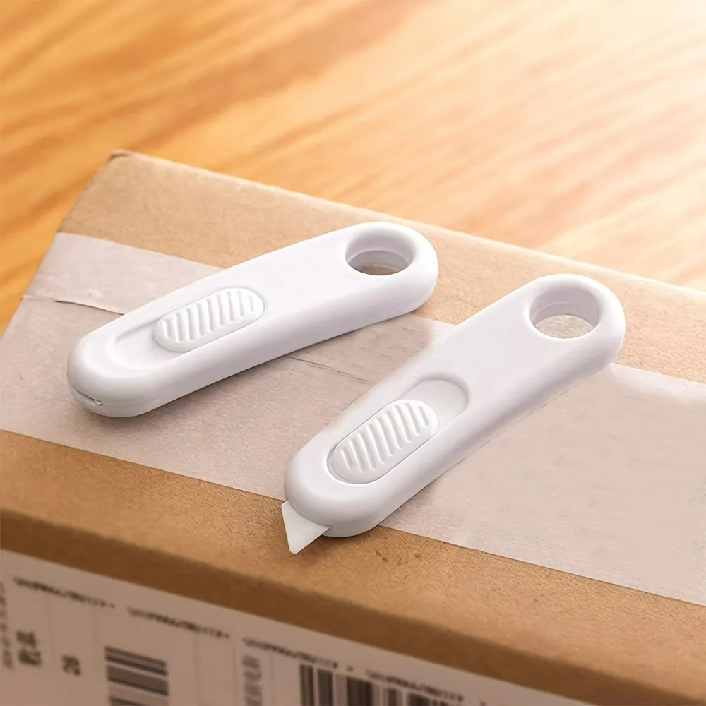 Portable Mini Ceramic Utility Knife Safe Blades Box Packaging Opener Cutting Tools With Keychain Hang Hole With Magnetic Suction