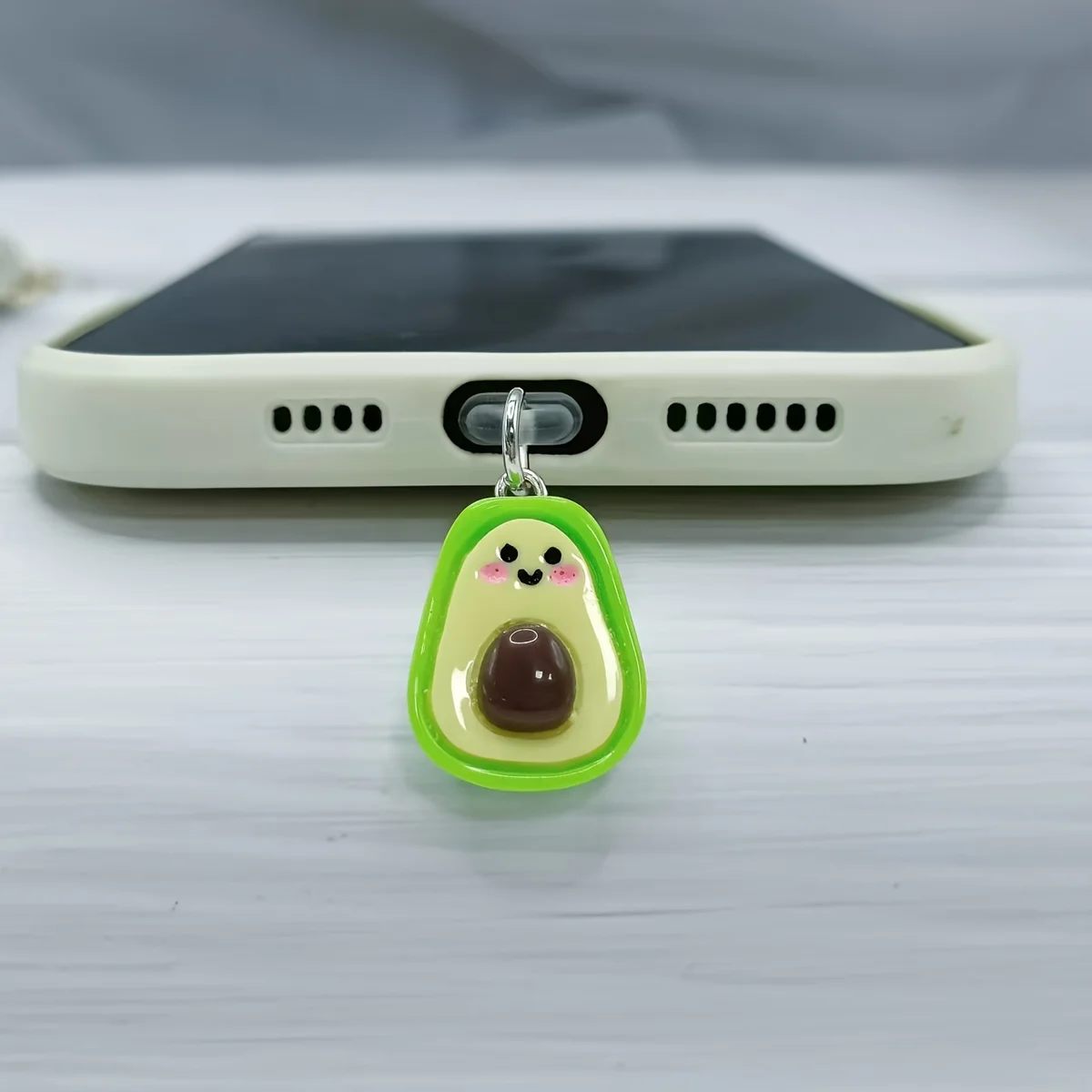 1Pc Artificial Fruit Half-Avocado Phone Accessory, Artificial Avocado Phone Dust Plug Suitable for Iphone/Type-C Interface — view 3
