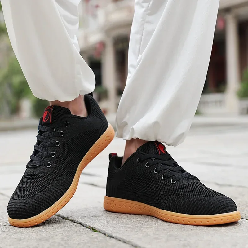 Spring Mesh Breathable Kung Fu Shoes Men Women TaiChi Martial Arts Shoes Comfortable Wear-Resisting Karate Taekwondo Sneakers