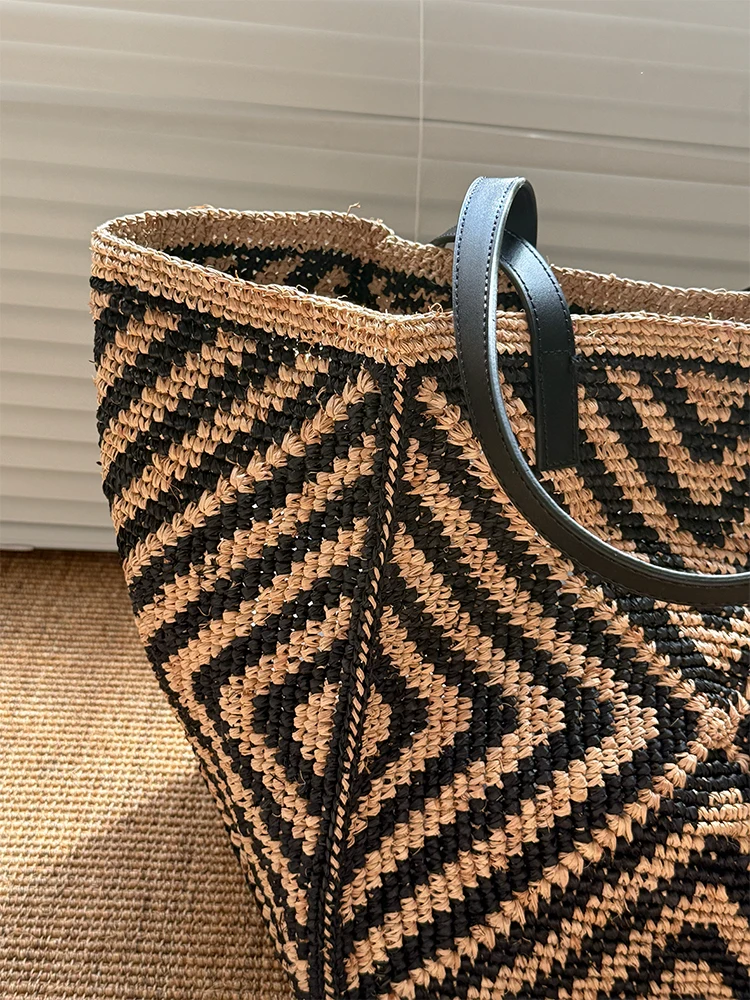 Women's Classic Fashion Lafite Straw Woven Women's Underarm Casual Women's Tote Bag Street Shopping Shoulder Bag