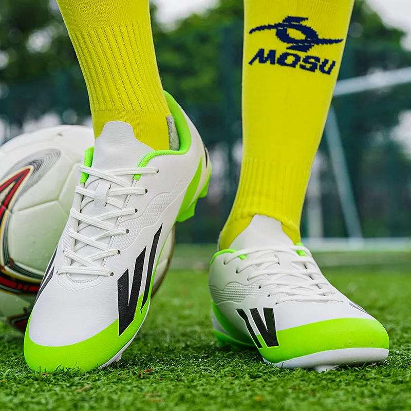 New Men Professional Football Shoes Original Sneaker Society Cleats Soccer Shoes Indoor Fast Training Kids Football Field Boots