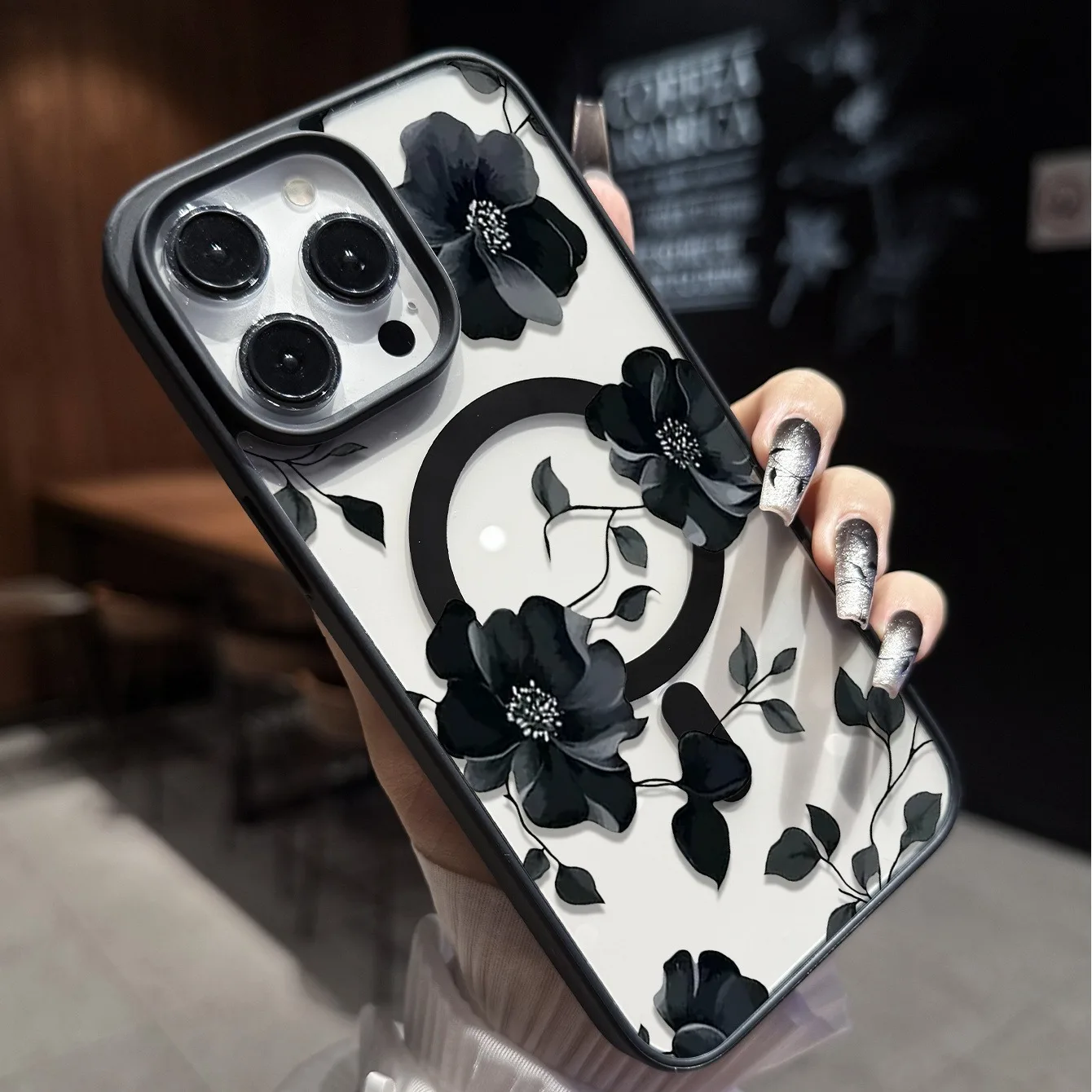 Elegant Black Floral Magnetic Phone Case – Stylish and Protective Smartphone Cover